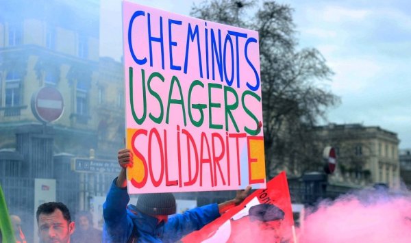 « Cheminots bashing » et lutte pour l'opinion : une grève en défense du service public