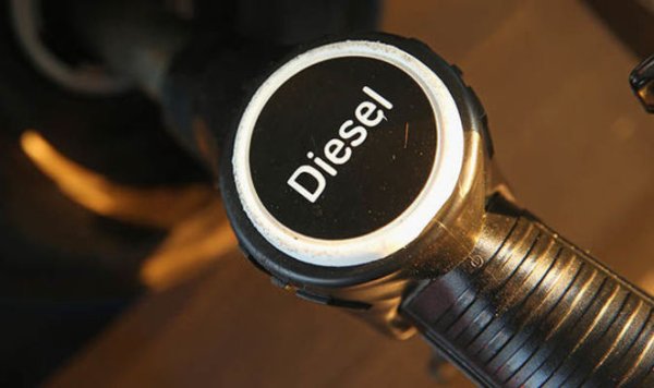 VIDEO. 2 mois après, Bercy explique que le Diesel serait... finalement moins polluant que l'essence !