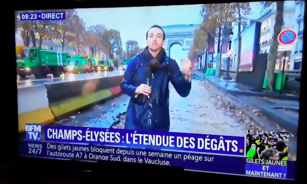 BFM TV accuse les gilets jaunes de dépaver les Champs… alors qu'il s'agit d'une zone de travaux