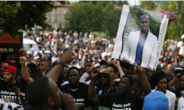 Adama Traoré : Les gendarmes qui l'avaient interpellé enfin jugés mais placés sous le statut de « témoins assistés »