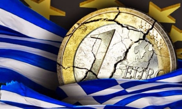 Sortir ou non de l'euro ? Discussion avec l'économiste grec Costas Lapavitsas