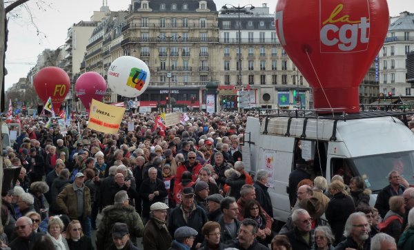 Partout en France : mobilisation massive des retraités, des dizaines de milliers de manifestants !