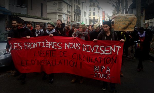Près de 3000 personnes dans la rue à Paris en solidarité avec les réfugiés !