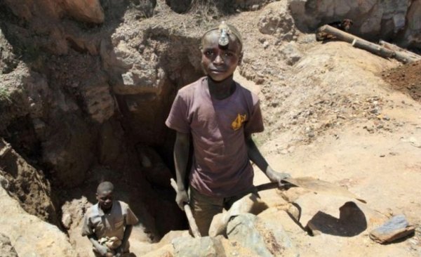 RD Congo. Renault ferme t-il les yeux sur l'exploitation d'enfants dans les mines de cobalt ?