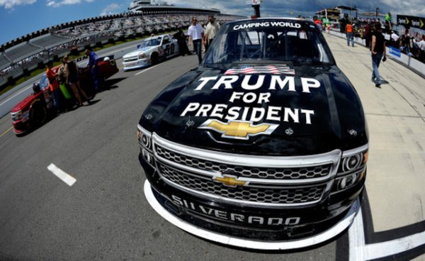 Le protectionnisme de Trump contre les géants de l'automobile américains. Vraiment ? 