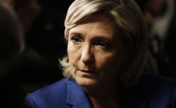 Européennes : Le Pen devance Macron dans les sondages