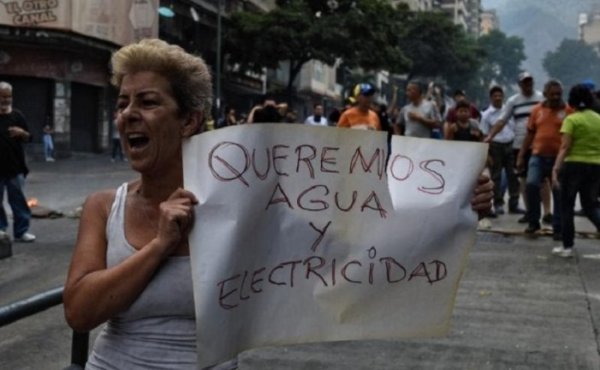Contre la misère et l'effondrement du service public, les manifestations se multiplient au Venezuela