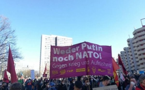 « Solidarité avec nos collègues russes et ukrainiens » : à Berlin, les cheminots contre la guerre