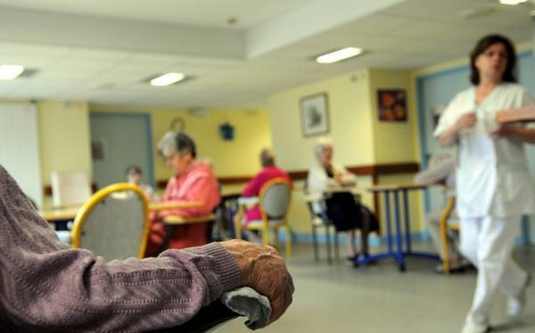 Conditions de travail dans les maisons de retraite : un rapport alarmant