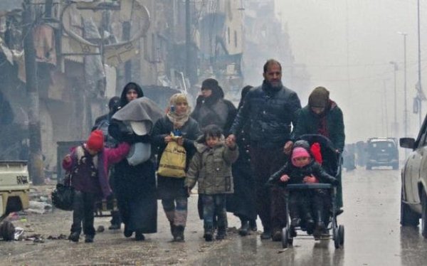 Bataille d'Alep. les Syriens pris en étau entre deux barbaries
