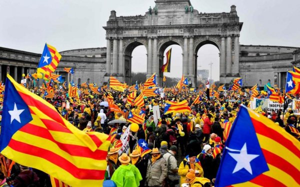  Catalogne. Carles Puigdemont interdit de se présenter aux élections européennes