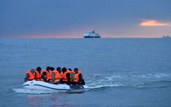 27 noyés dans la Manche : les migrants avaient appelé en vain les secours français et britanniques