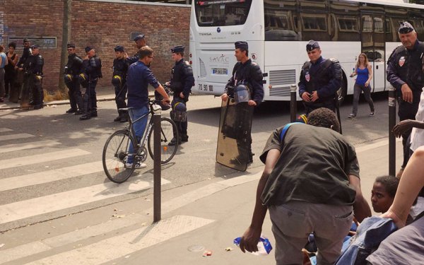 Expulsion de migrants devant France Terre d'Asile : non à la criminalisation de la pauvreté
