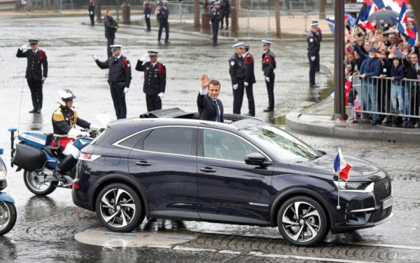 Macron roule en DS7 Crossback, voiture symbole des cadences infernales