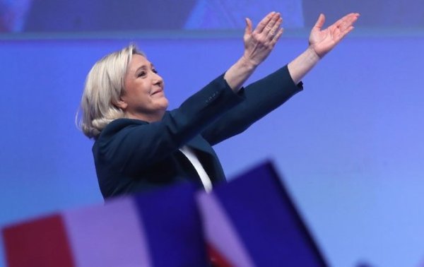 Pour les élections européennes, Marine Le Pen veut récupérer le mouvement des Gilets jaunes