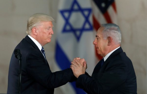 Donald Trump menace de stopper l'aide financière à la Palestine