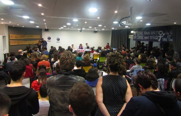 « Les femmes en première ligne » : salle comble pour la conférence d'Andrea d'Atri à Toulouse