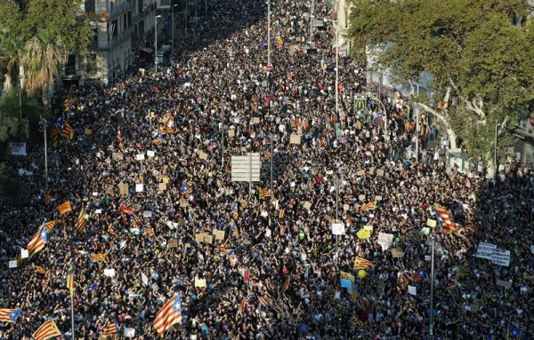Catalogne. Face à une répression qui n'a pas ébranlé la mobilisation pour l'auto-détermination : Solidarité avec la jeunesse et les travailleurs catalans