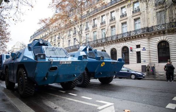 Deux blindés de la gendarmerie dépêché à Toulouse ce samedi contre les manifestants