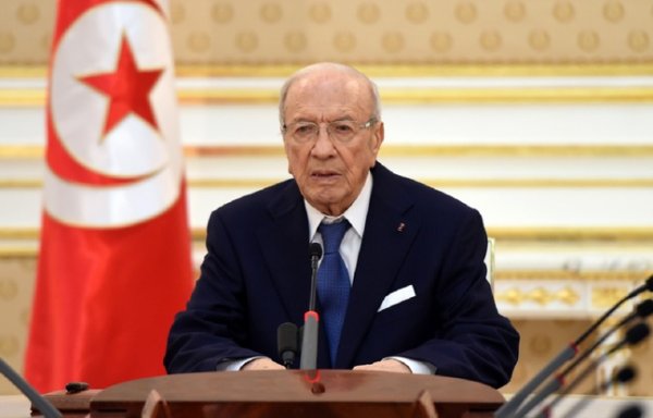 L'état d'urgence décrété en Tunisie : les maigres acquis démocratiques du printemps tunisien remis en question
