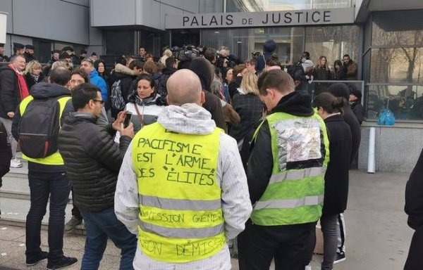 Narbonne. 21 Gilets jaunes condamnés à de la prison ferme : la justice fait un exemple