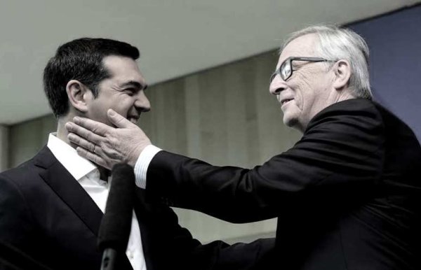 Tsipras s'incline face aux exigences des créanciers 