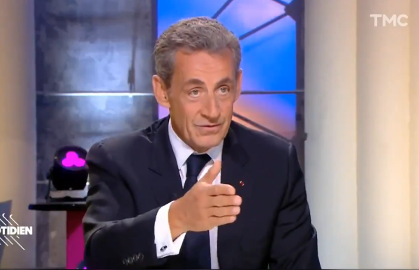 "On a le droit de dire singe ?" : la sortie raciste de Sarkozy chez Quotidien