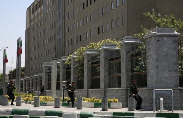 Double attentat de l'Etat Islamique à Téhéran, une première en Iran
