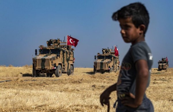 Trump donne le feu vert pour une attaque imminente de la Turquie contre les kurdes de Syrie 