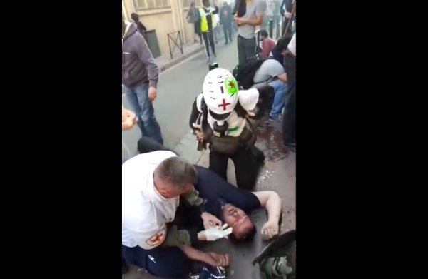  VIDEO. Toulouse : un blessé, la police empêche les manifestants de sortir après un gazage massif
