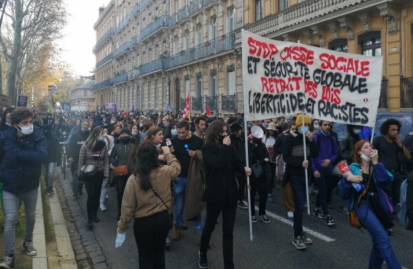 Toulouse : des manifestations en ordre dispersé contre la précarité et l'offensive sécuritaire