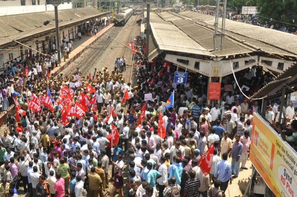 Inde : record historique de mobilisation pour une grève générale contre la précarité