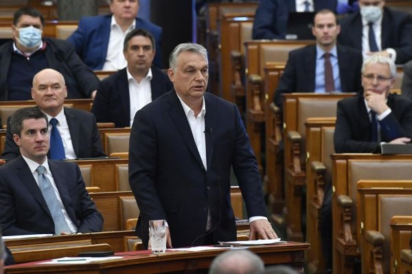 Hongrie. Viktor Orban profite de la crise sanitaire pour s'attribuer les pleins pouvoirs