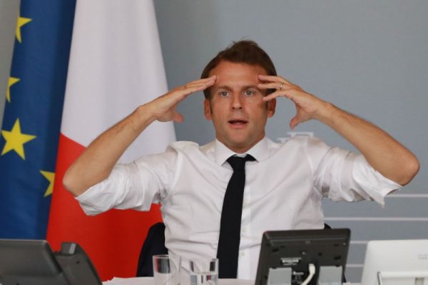Culture : derrière les gesticulations de Macron, le grand flou 