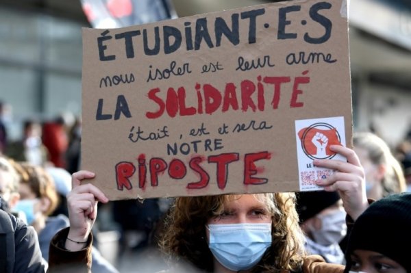 Macron veut rendre la fac payante : luttons pour une université gratuite et ouverte à tous !