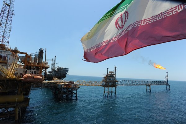 La levée des sanctions contre l'Iran va-t-elle aggraver la chute des prix du pétrole ?