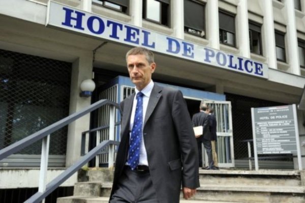Pour l'ex directeur général de la Police nationale, les "casseurs" commettent des actes "pré-terroristes"