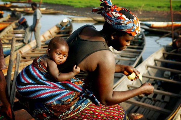 Les politiciens français et leur obsession sur la « natalité en Afrique »