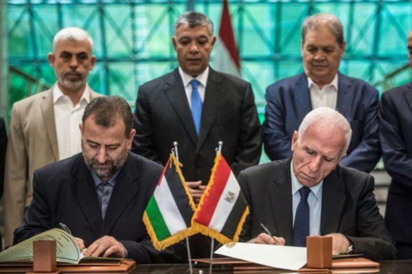 Le Fatah et le Hamas signent un accord de « réconciliation » au Caire