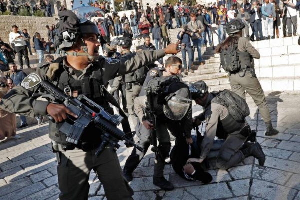 Dernière minute : L'armée israélienne tire dans la foule, un mort, un blessé dans un état grave