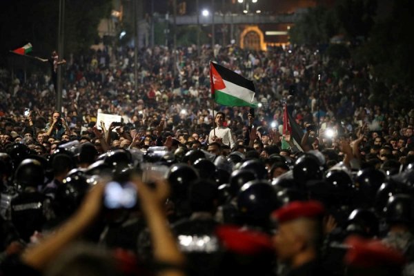 Jordanie. La détermination des travailleurs fait reculer le gouvernement, le roi et le FMI