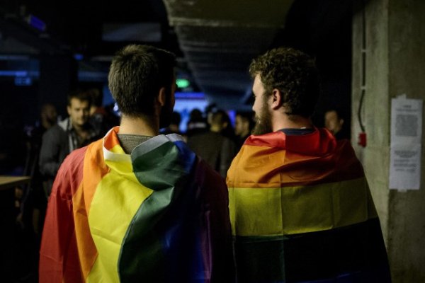 Roumanie : échec cuisant pour le référendum homophobe du gouvernement