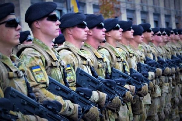 Regain de tension avec la Russie, le parlement ukrainien vote la loi martiale