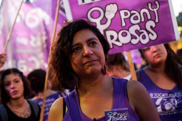 Andrea D'Atri, féministe argentine auteure du livre ‘Du Pain et des Roses', vient en France