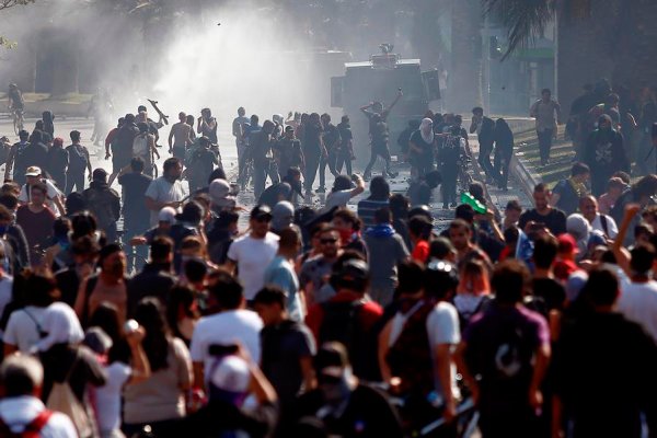 Journées révolutionnaires au Chili : gouvernement mis en échec et rupture du « consensus » 