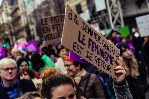 Contre toutes les violences faites aux femmes : le 23 dans la rue, le 5 décembre on continue ?