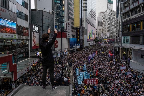 Un million de manifestants dans les rues de Hong Kong pour le Nouvel An 