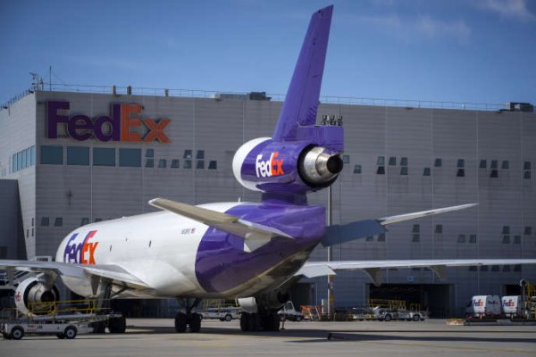 Décès d'un intérimaire de FedEx Roissy : "des manquements criants en terme de sécurité sanitaire"