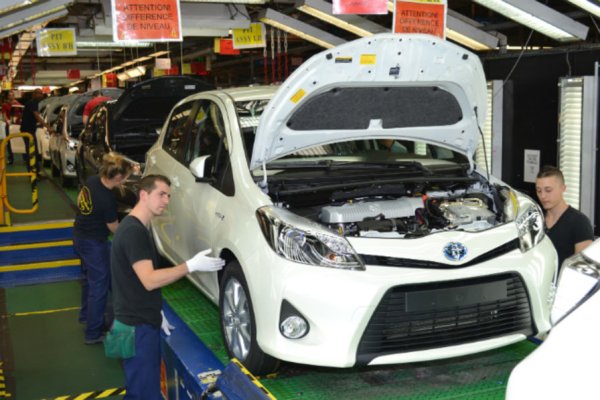 Toyota déconfine 3300 salariés pour relancer la machine à profits