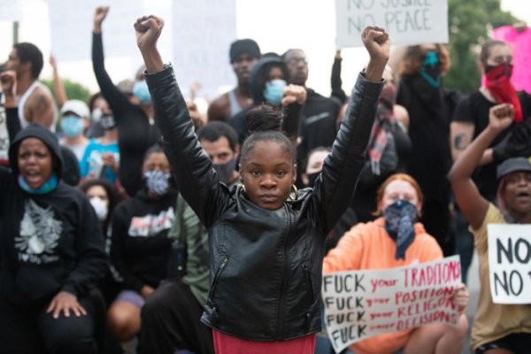Pandémie et révoltes : les femmes africaines-américaines sur le devant de la scène